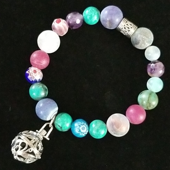 NWT Boho Beaded Diffuser Stretch Bracelet - Picture 4 of 16